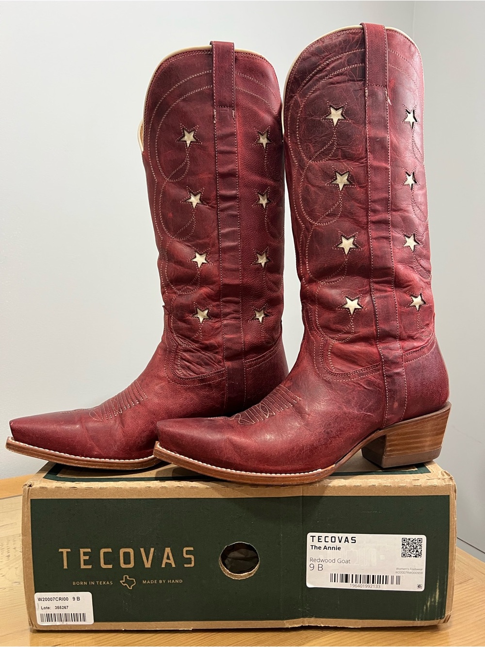 Tecovas The Annie Redwood Red Star Western Heeled Boots size 9